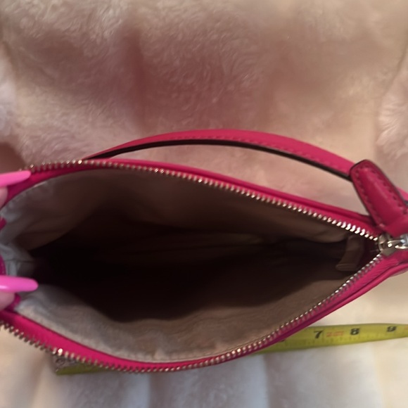 🩷COACH HOT PINK 🩷 Crossbody Bag. Gorgeous alone or with set. All pieces 🩷 - Picture 8 of 9